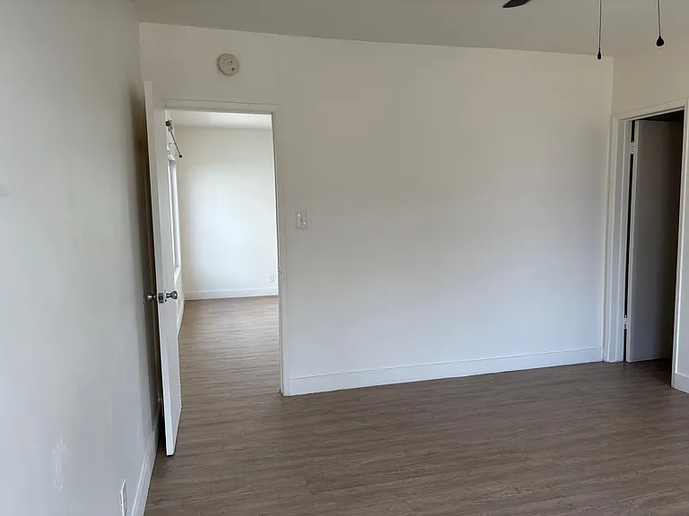 140 W Hoover Ave #5 — Photo 7