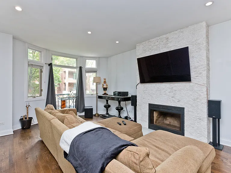 857 W Wrightwood Ave #1 — Photo 8