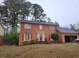 657 Kingsgate Rdg, Stone Mountain, GA 30088