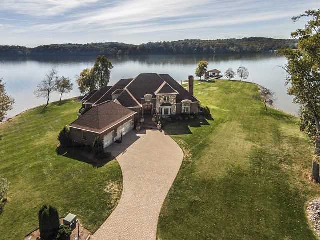 1st image of 455 Hatteras Way