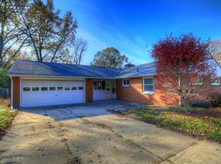 1407 W John St, Champaign, IL 61821