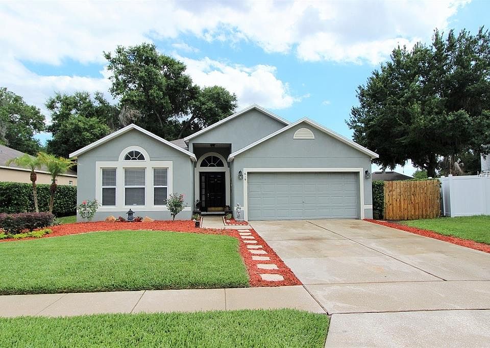 1st image of 619 Doe Cove Pl