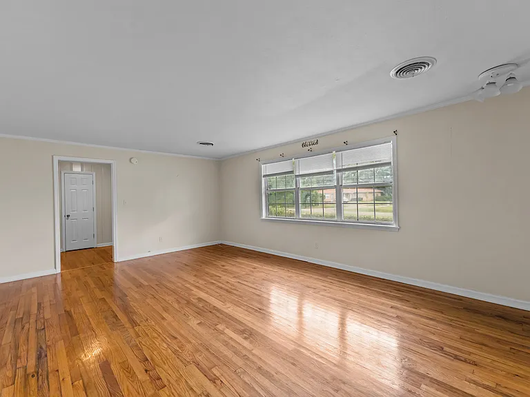 830 S Adams St — Photo 13