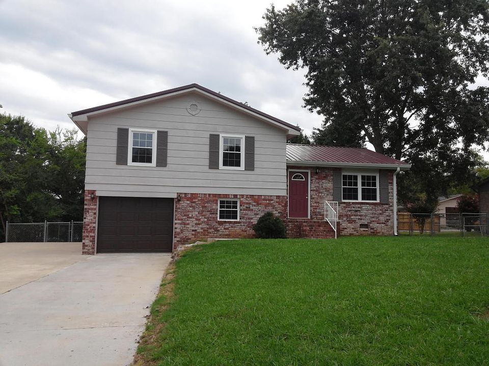 1st image of 308 Langley Dr