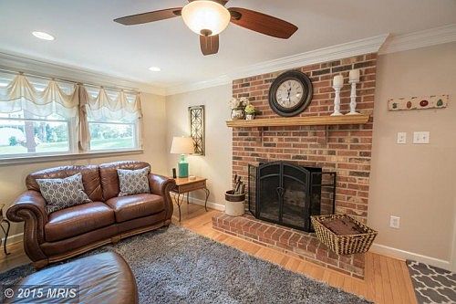 3rd image of 1503 Houndslow Ct