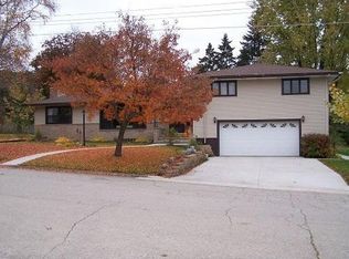 419 W Gillette St, Viroqua, WI 54665