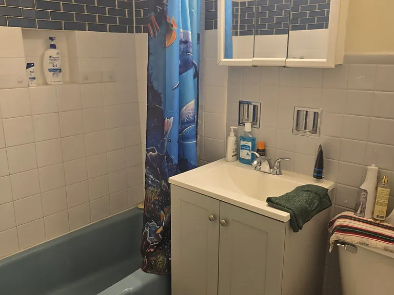 37 King Arthur Ct #17 — Photo 4
