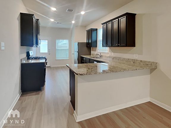 4th image of 15507 Caramel Springs Dr