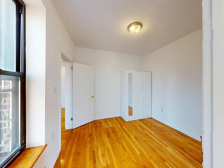 237 E 5th St #8 — Photo 8