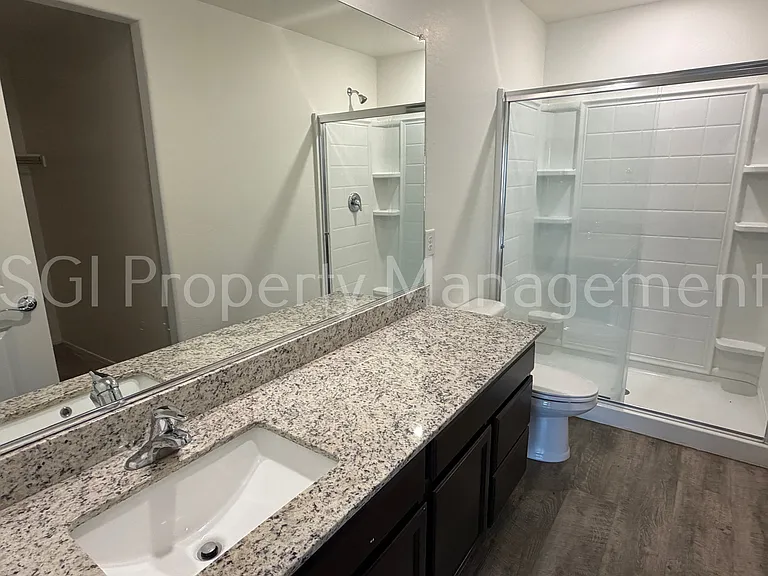 526 W Black Hawk Pl — Photo 7