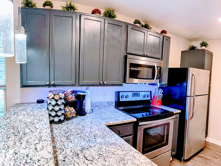 1335 Jewett St #2 — Photo 5