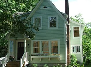 322 Highland Ave, Rochester, MI 48307