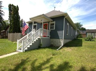425 8th St NE, Staples, MN 56479