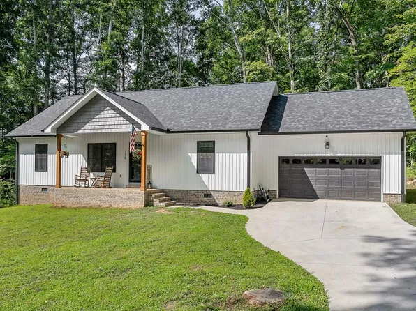 138 Sherwood Forest Rd, Livingston, TN 38570