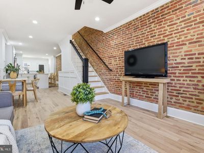 808 S Highland Ave, Baltimore, MD, 21224