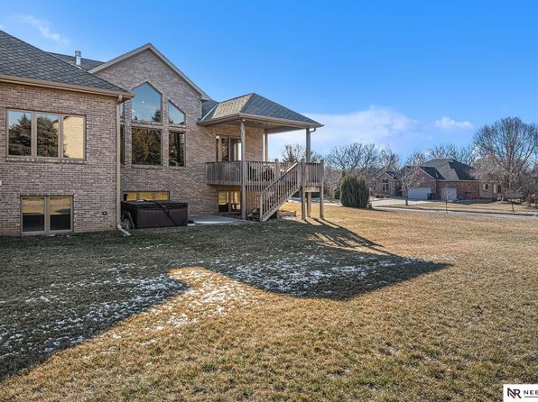 2300 Rokeby Rd, Lincoln, NE 68512
