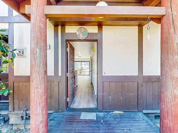 5th image of 1054-1058 Edwards Ave #1058-C