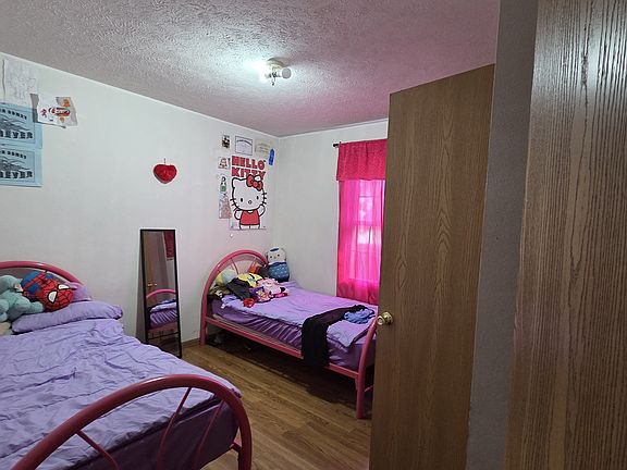 4th image of 3281 Fair St Unit 1