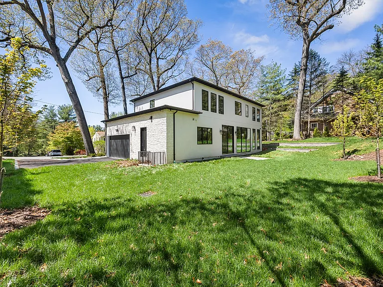 242 Hardenburgh Ave — Photo 50