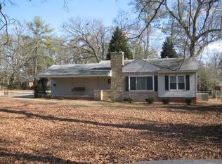 116 Fulton St, Raeford, NC 28376