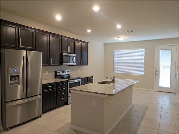4th image of 5030 Walker St