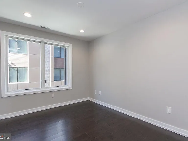 716 S Sartain St #2 — Photo 16