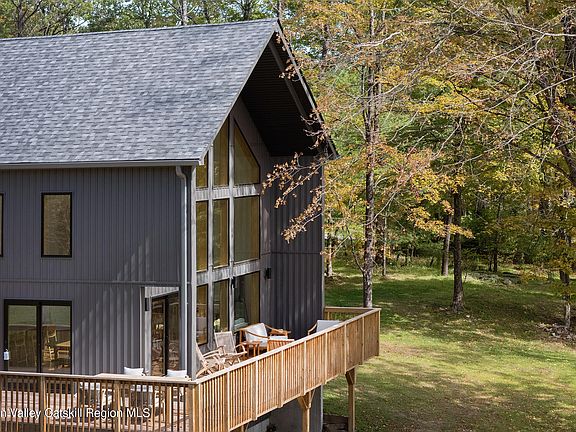 3rd image of 130 Abromowitz Road