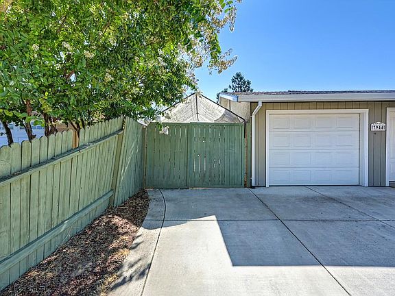 4th image of 7944 Bellingrath Dr