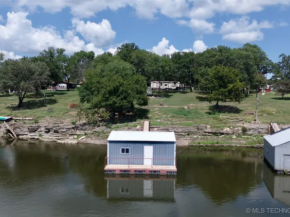 112 Cove Ln, Adair, OK 74330