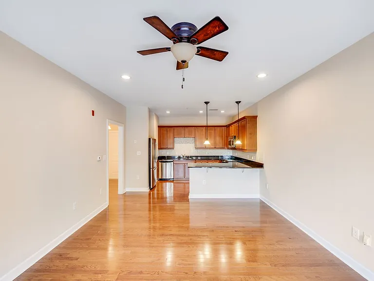 1903 Kenilworth Ave #109 — Photo 8