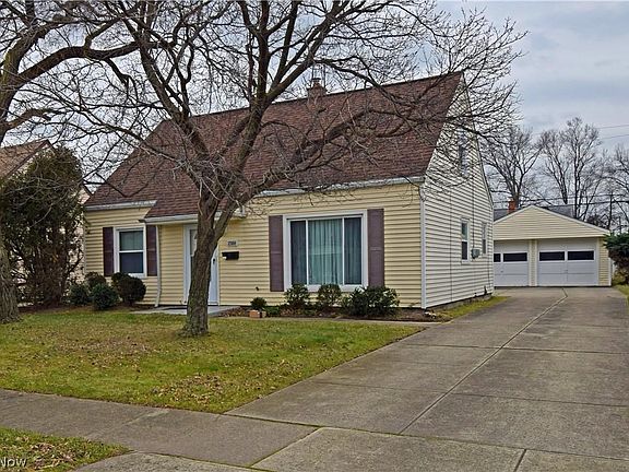 2nd image of 27050 Drakefield Ave