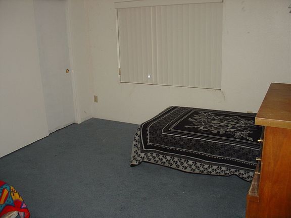 5th image of 638 Riverfront Dr