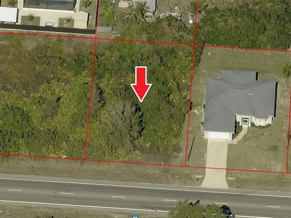 3504 23rd St SW, Lehigh Acres, FL 33976