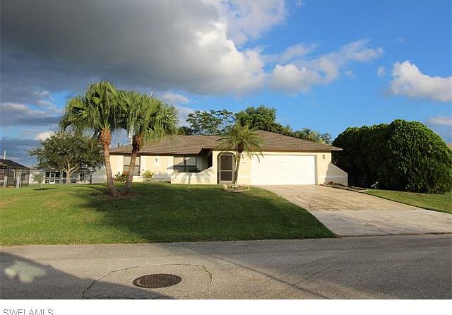 1st image of 813 SE 4th Pl