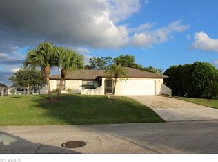 813 SE 4th Pl, Cape Coral, FL 33990