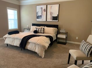 5118 Druid Cross Rd, Fayetteville, NC 28314