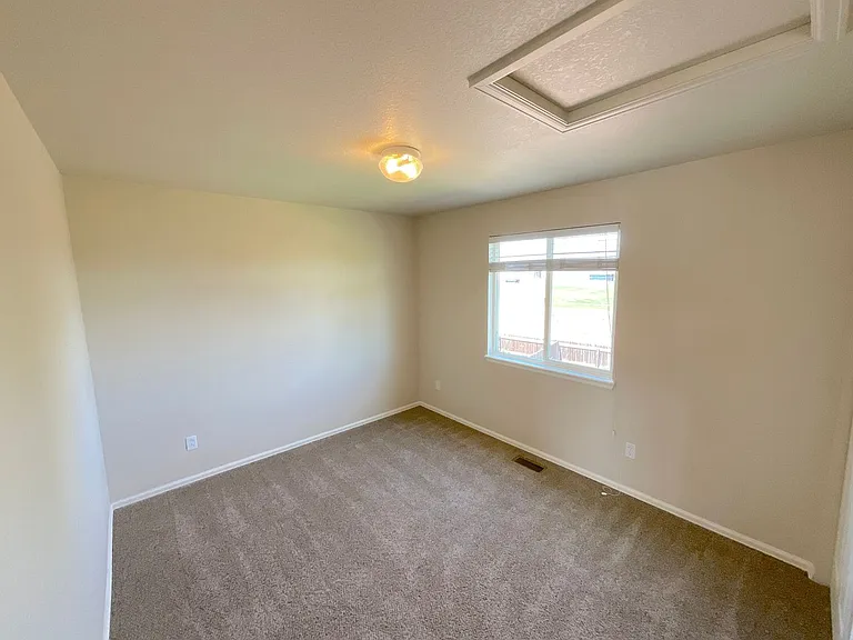 6112 Chivalry Dr — Photo 30