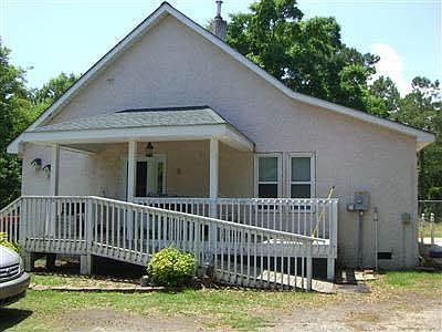 2nd image of 3376 Saint Charles Pl SE