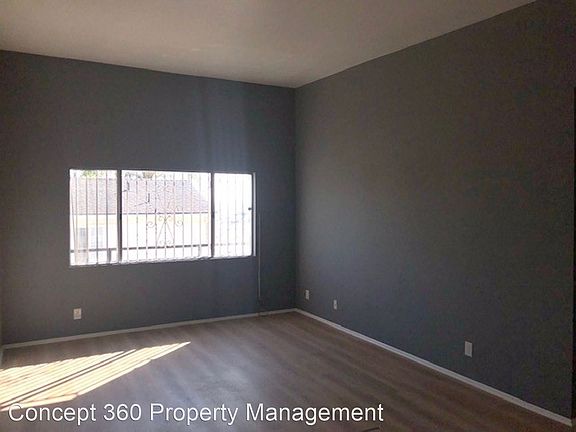 5th image of 920 W Crestwood Ave Unit 2
