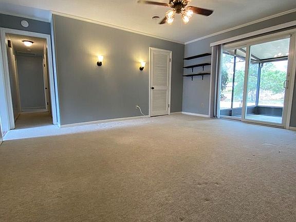 4th image of 3335 Ravenwood Dr
