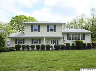 7 Devonshire Ct, Middletown, NJ 07748