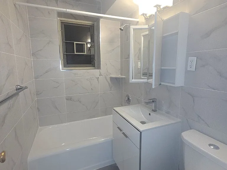 60-20 194th St #C — Photo 7