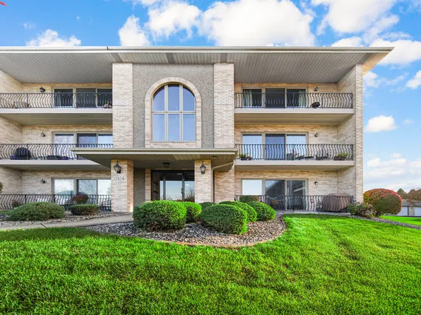 17824 Bernard Dr APT 3C, Orland Park, IL 60467