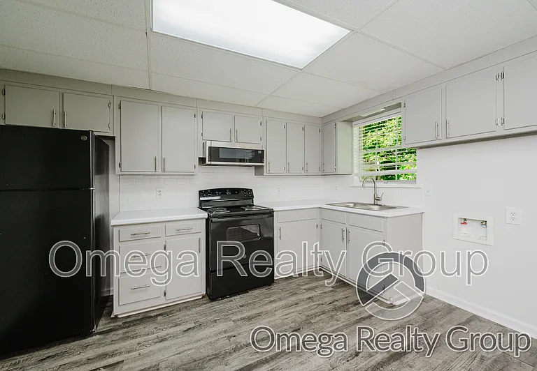31 Indianwood Dr — Photo 10