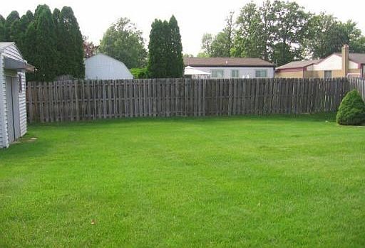 5th image of 48939 Pine Glen Dr