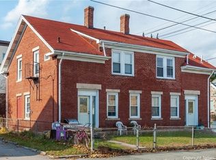724 N Main St, Woonsocket, RI 02895