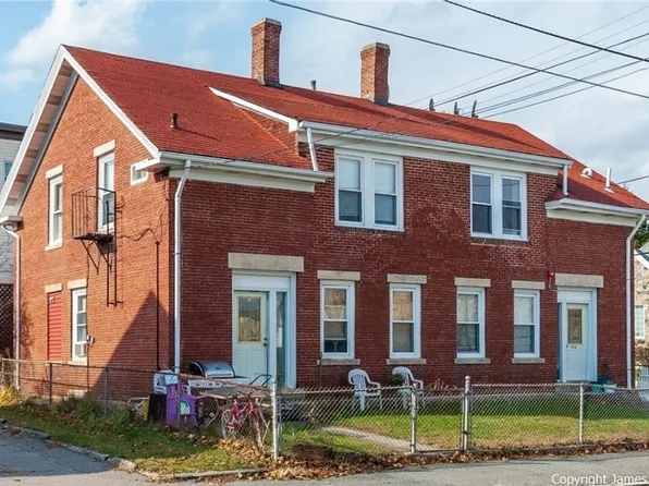 724 N Main St, Woonsocket, RI 02895