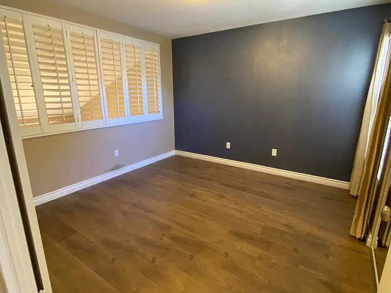 12488 Creekview Dr — Photo 8