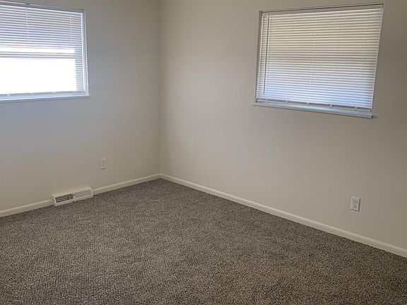 4th image of 5701 Eastwood Ave #5701