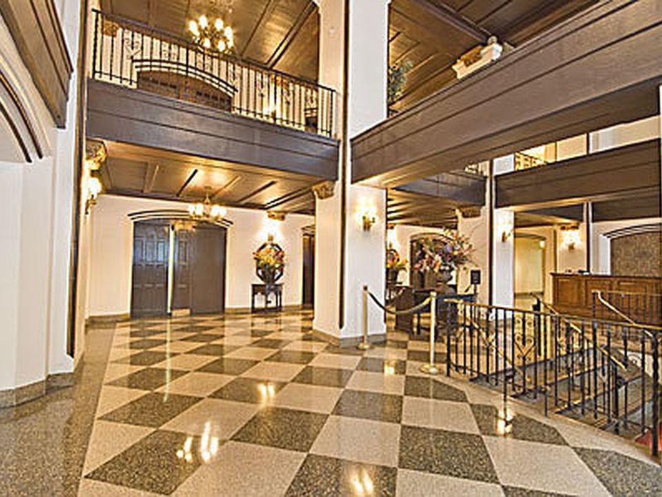 2nd image of 320 E 42nd St APT 2104